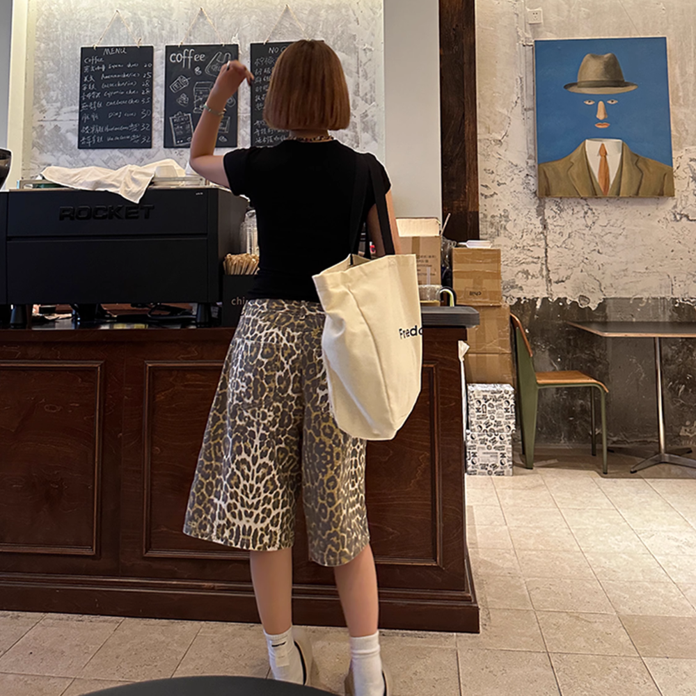 Women's Street Leopard Jorts