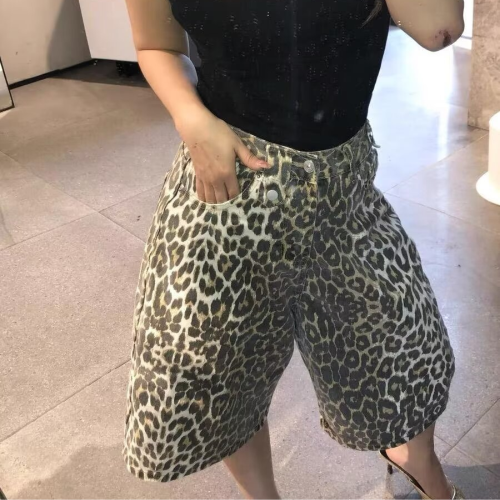 Women's Street Leopard Jorts