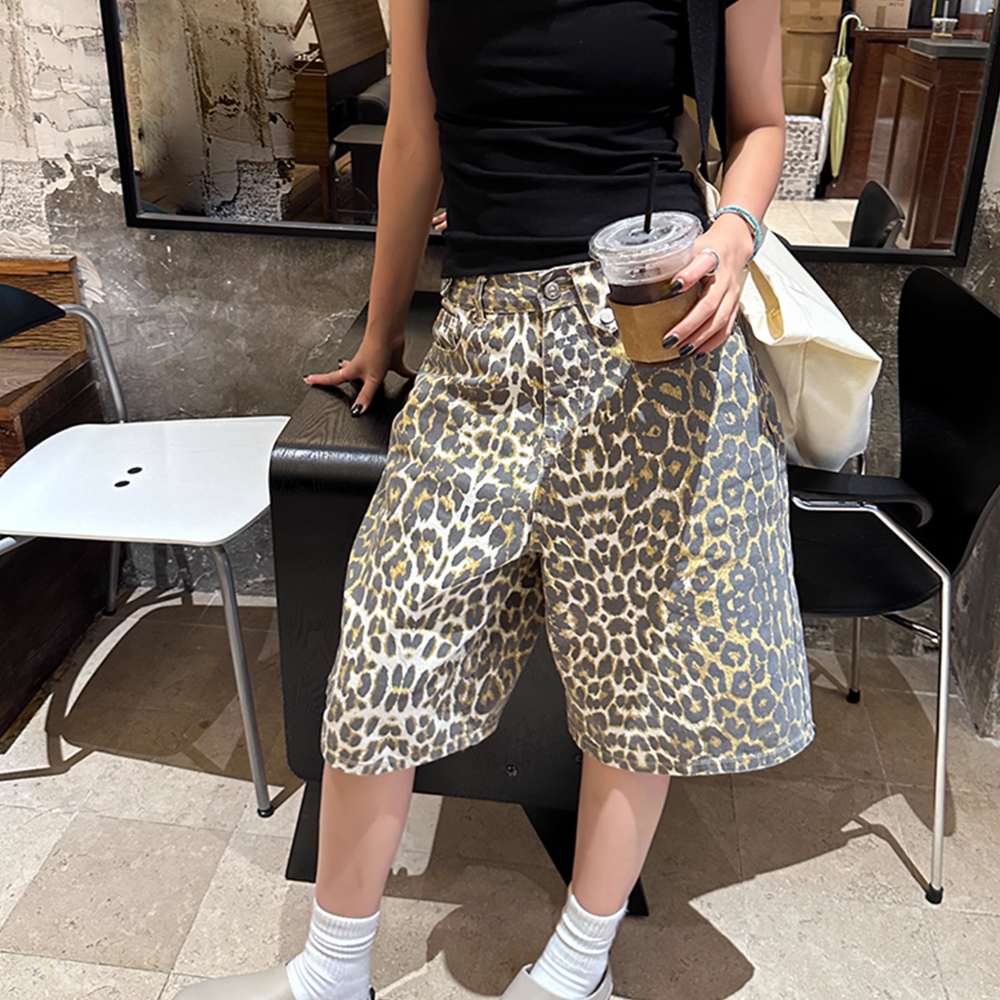 Women's Street Leopard Jorts