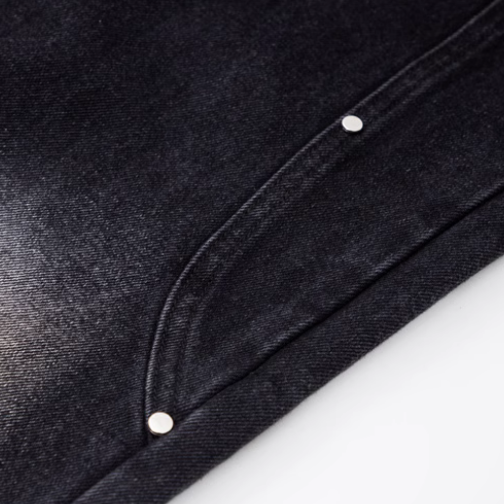 DF| Washed Rivet Letter Patch Jeans