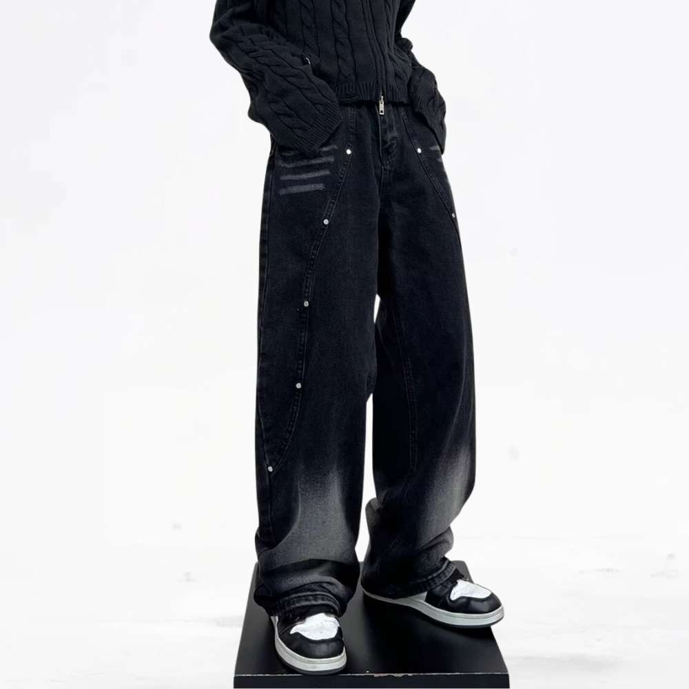 DF| Washed Rivet Letter Patch Jeans