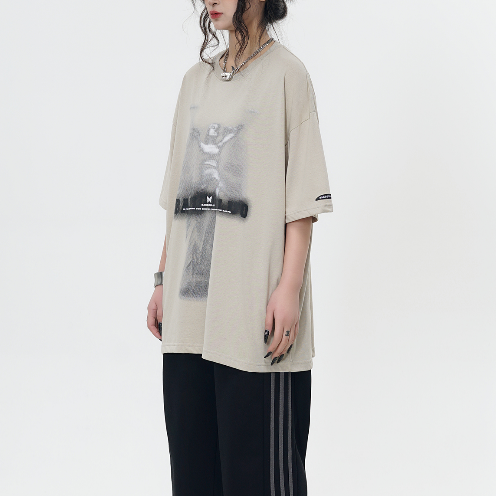 Retro Goddess Sculpture Print T-Shirt