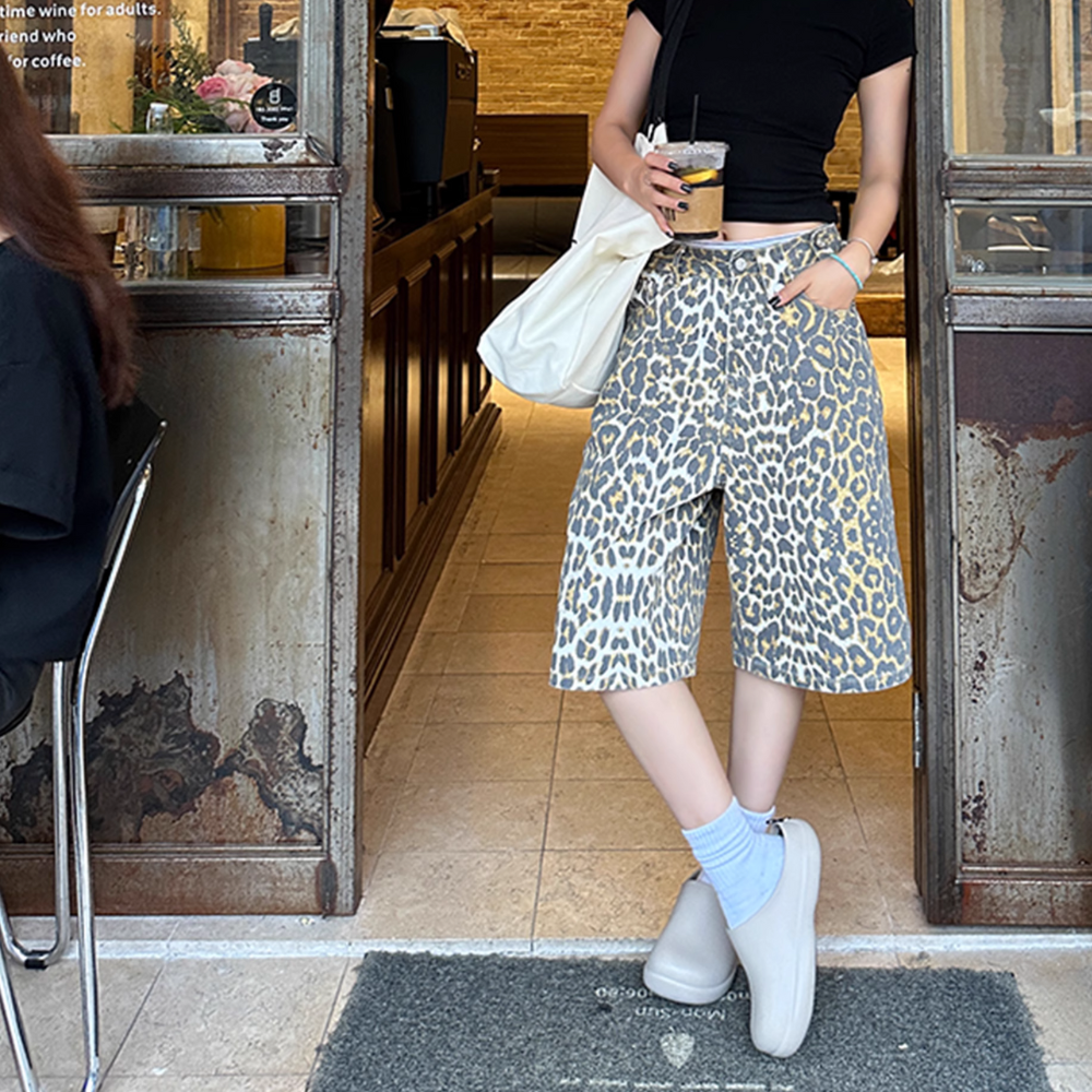 Women's Street Leopard Jorts