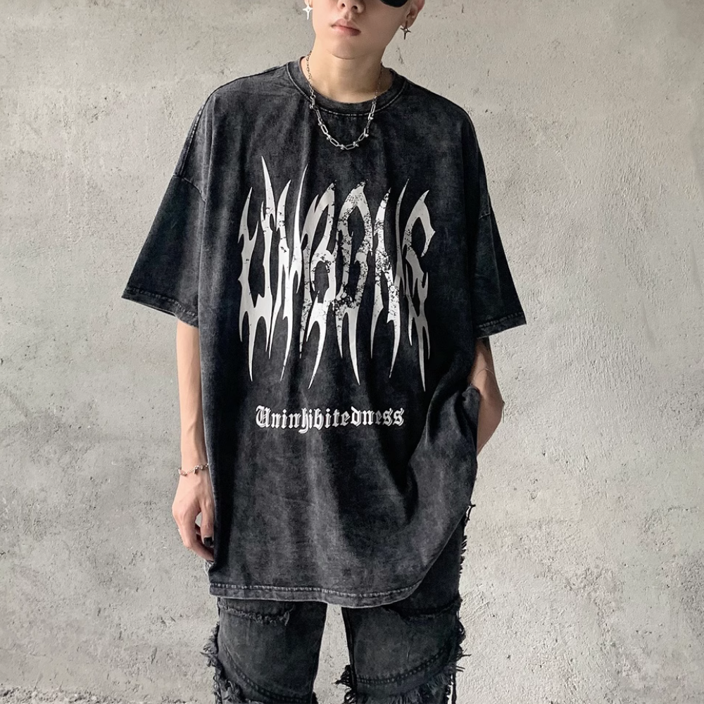 Dark Gothic Lettering Washed T-shirt